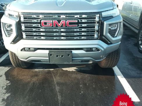 Used 2026 GMC Canyon Denali AWD/4WD image 1