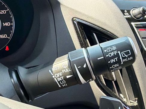 Used 2025 Acura RDX SH-AWD w/ Technology Package image 29