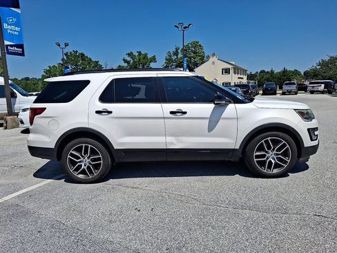 Used 2016 Ford Explorer Sport w/ Equipment Group 401A AWD/4WD image 12