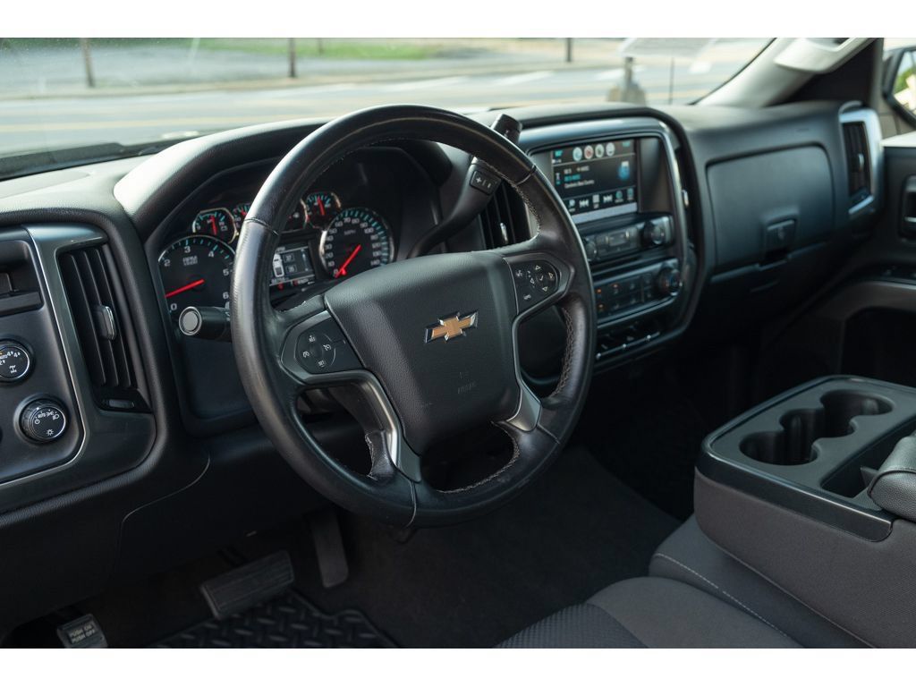 Used 2019 Chevrolet Silverado 1500 LT AWD/4WD image 11