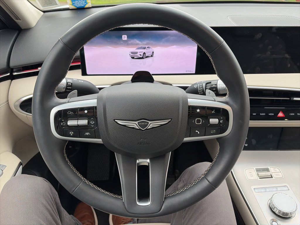 Certified 2026 Genesis GV70 2.5T Advanced AWD/4WD image 5