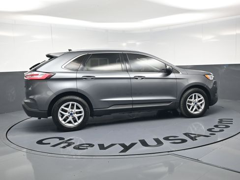 Used 2021 Ford Edge SEL w/ Convenience Package image 10