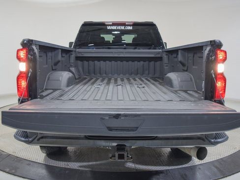 Used 2024 Chevrolet Silverado 2500 Custom w/ Custom Value Package image 12