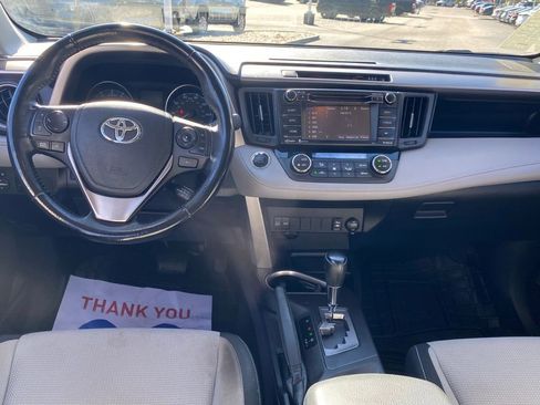 Used 2018 Toyota RAV4 XLE image 9