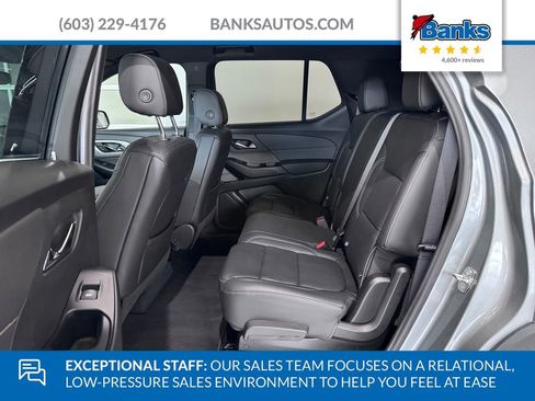 Certified 2023 Chevrolet Traverse LT image 9
