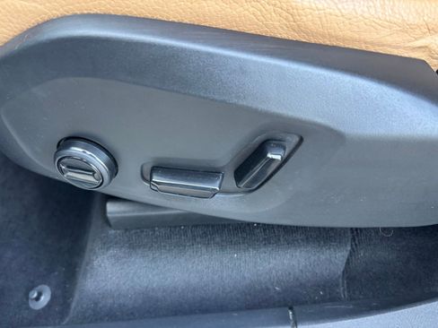 Used 2019 Volvo XC90 T6 Momentum image 14