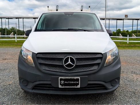 Used 2022 Mercedes-Benz Metris image 2