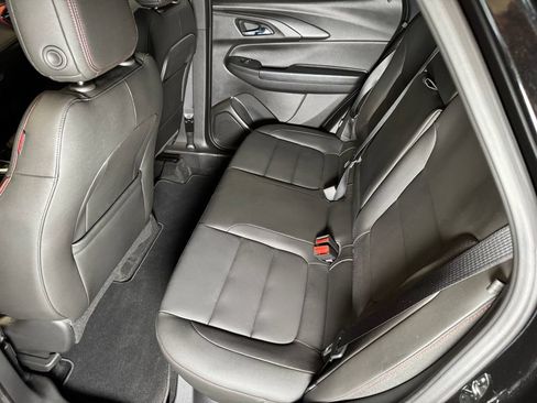 Used 2025 Chevrolet TrailBlazer RS FWD image 21