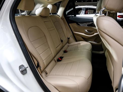 Used 2017 Mercedes-Benz GLC 300 image 38