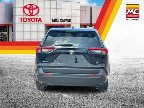 Used 2025 Toyota RAV4 LE FWD image 4