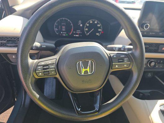 Used 2025 Honda HR-V LX image 13