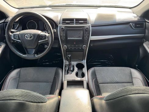 Used 2015 Toyota Camry SE image 23
