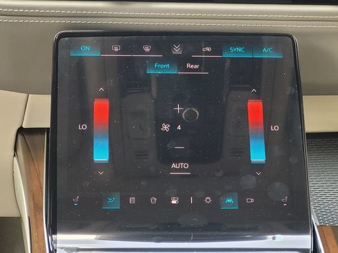 New 2026 Cadillac Escalade Platinum Sport AWD/4WD image 15