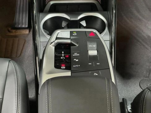 Used 2026 BMW X1 xDrive28i w/ Technology Package image 15