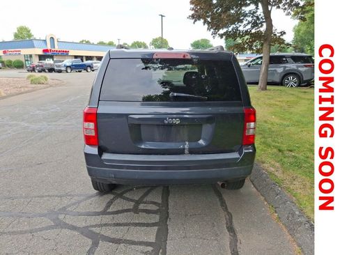 Used 2016 Jeep Patriot Sport w/ Power Value Group FWD image 7