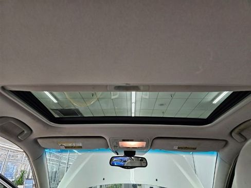 Used 2005 Lexus RX 330 AWD image 32