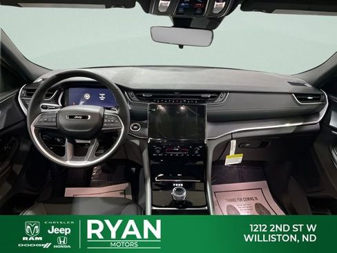 New 2026 Jeep Grand Cherokee Laredo X AWD/4WD image 2