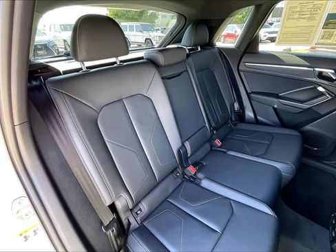 Used 2022 Audi Q3 2.0T Premium Plus image 17