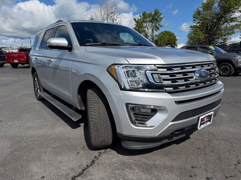 Used 2018 Ford Expedition Limited w/ Cargo Package AWD/4WD image 3