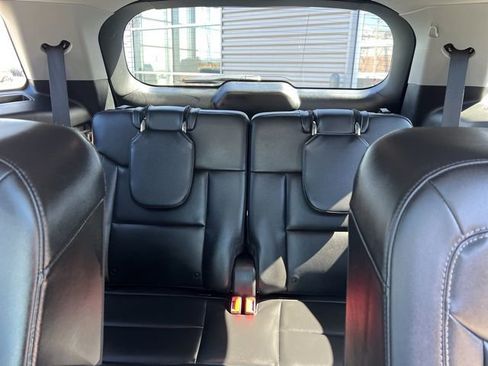 Used 2023 Ford Explorer XLT w/ Equipment Group 202A image 19