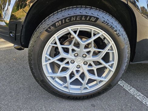 Used 2024 Land Rover Defender 110 V8 image 89