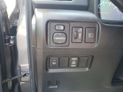 Used 2020 Toyota 4Runner SR5 AWD/4WD image 16