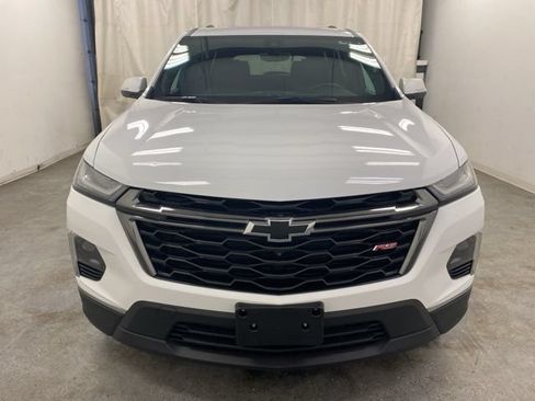 Used 2023 Chevrolet Traverse RS AWD/4WD image 2