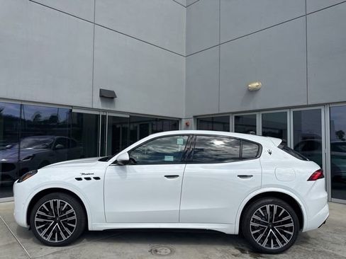 New 2025 Maserati Grecale Modena AWD/4WD image 4