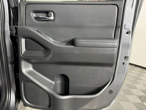 Used 2022 Nissan Frontier SV w/ Technology Package AWD/4WD image 41