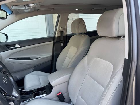 Used 2017 Hyundai Tucson Value AWD/4WD image 15