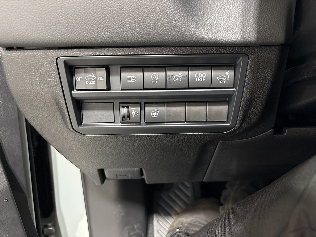 New 2026 Toyota Tundra Limited w/ TRD Off-Road Package AWD/4WD image 17