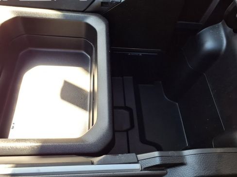 Used 2021 RAM 1500 Big Horn AWD/4WD image 11