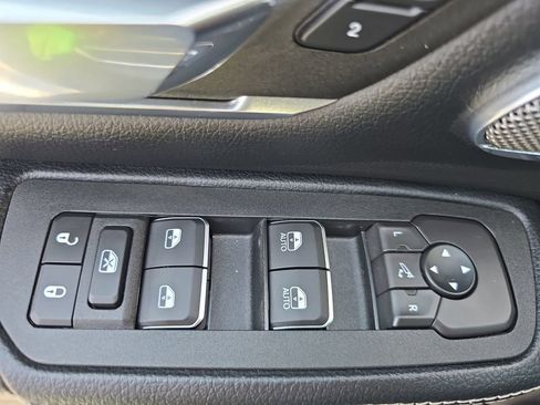 New 2026 RAM 1500 Laramie AWD/4WD image 28