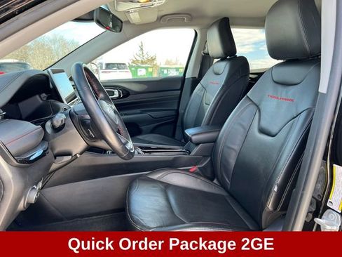 Used 2022 Jeep Compass Trailhawk w/ Trailhawk Elite Group image 3