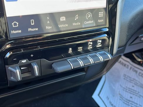 Certified 2024 RAM 2500 Big Horn w/ Night Edition image 21