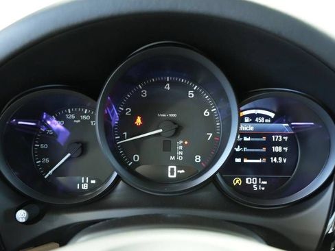Certified 2026 Porsche Macan AWD/4WD image 14