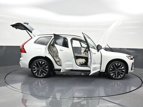 New 2026 Volvo XC60 B5 Ultra w/ Protection Package Premier AWD/4WD image 30