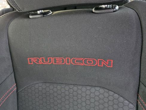 Used 2018 Jeep Wrangler Unlimited Rubicon image 8