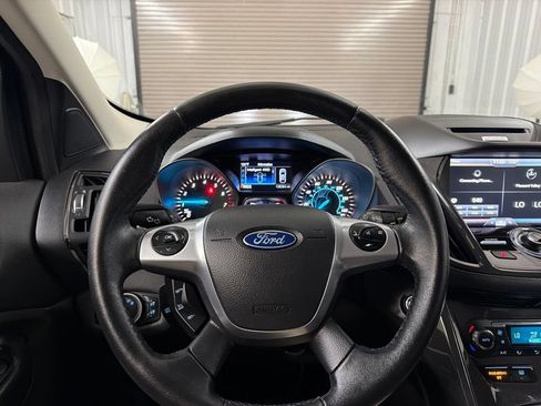 Used 2015 Ford Escape Titanium w/ Equipment Group 301A AWD/4WD image 26