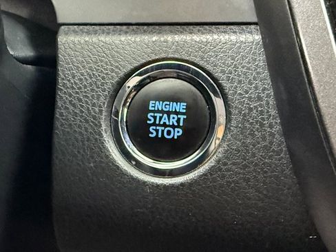 Used 2023 Toyota Camry XSE image 15