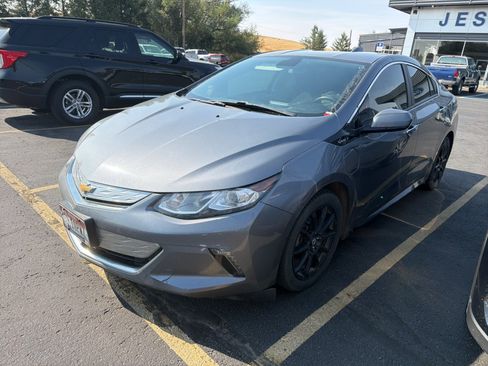 Used 2018 Chevrolet Volt LT w/ Comfort Package FWD image 1