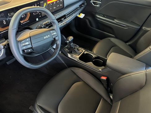 New 2026 Kia K4 EX FWD image 11