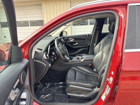 Used 2016 Mercedes-Benz GLC 300 4MATIC w/ Driver Assistance Package image 14