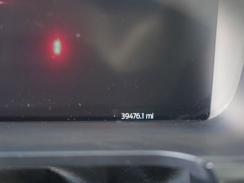 Used 2024 Ford F150 Lariat w/ Equipment Group 502A High image 39