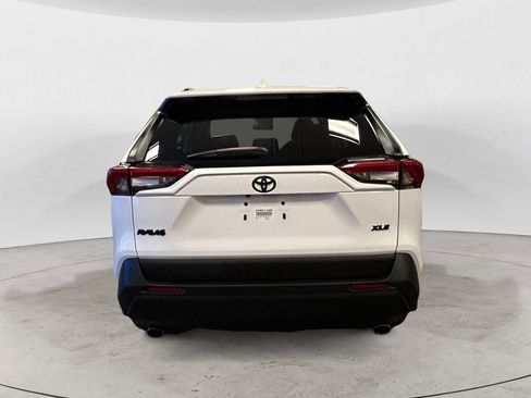 Used 2024 Toyota RAV4 XLE w/ Convenience Package FWD image 4