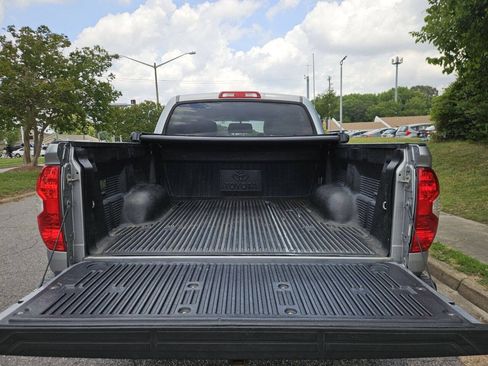 Used 2016 Toyota Tundra SR5 AWD/4WD image 32