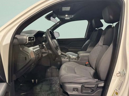 Used 2024 Toyota Tacoma 4x4 Double Cab image 23