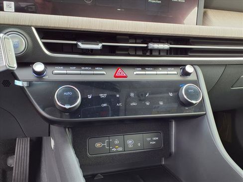 New 2025 Hyundai Sonata SEL image 18