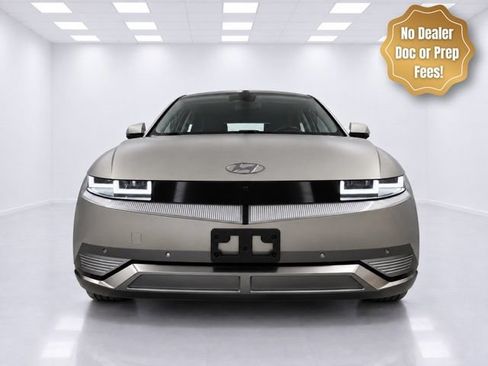 Used 2024 Hyundai Ioniq 5 Limited AWD/4WD image 2