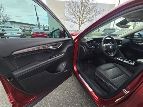 Used 2023 Buick Envision Avenir AWD/4WD image 24